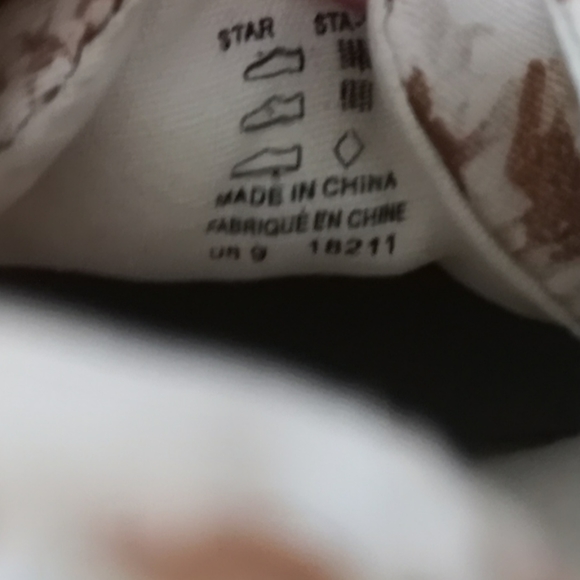 Taos Star Sneaker Shoes Size US 9 - Picture 3 of 3